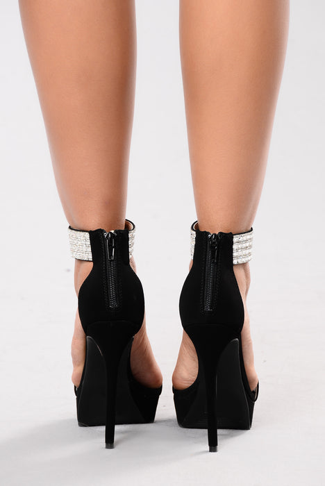 Fashion Nova Always Shining Bright Heeled Sandals Size 9 | eBay